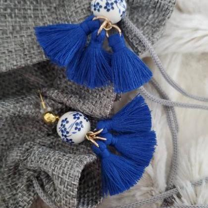 Aretez Luna Ceramic Blue Flower Earrings | Blue..