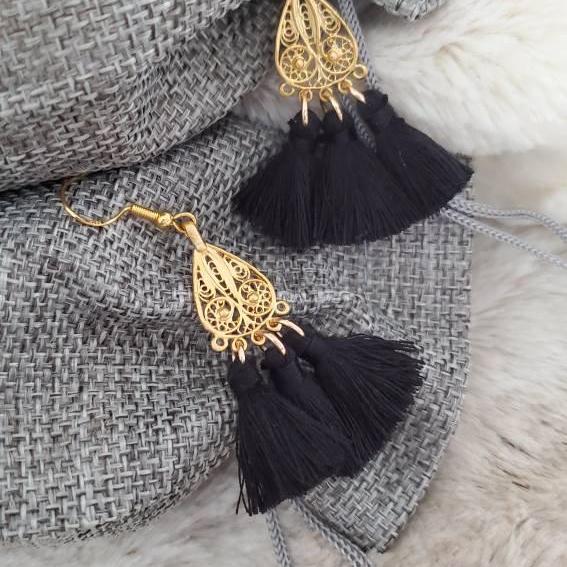 Aretez SulogDatu Filigree Charm Black Tassel Dangle Earrings | Black Long Bohemian Tassel Earrings With Gold Hooks